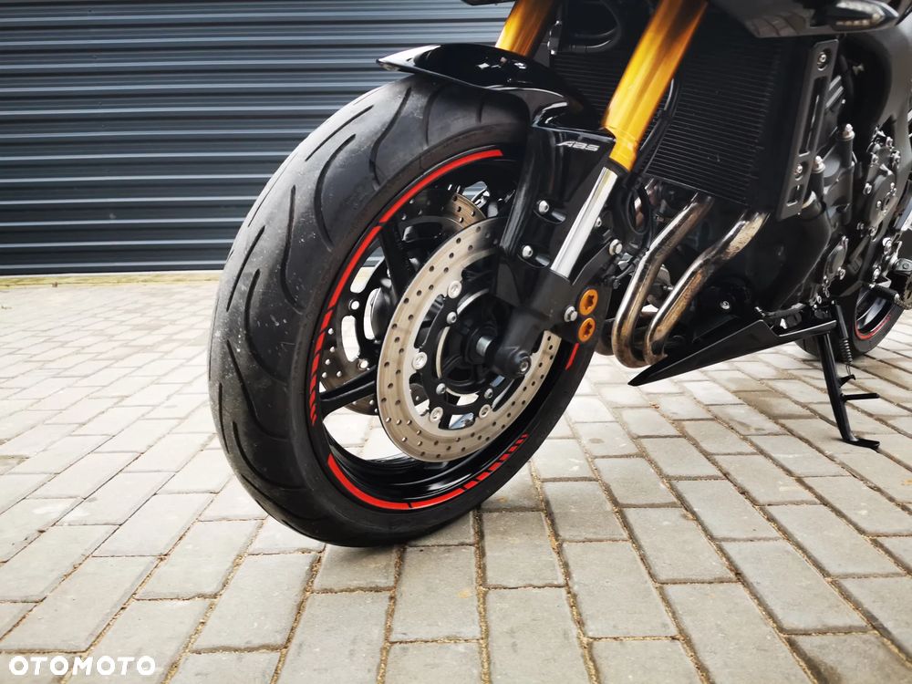 Yamaha FZ8 - 12