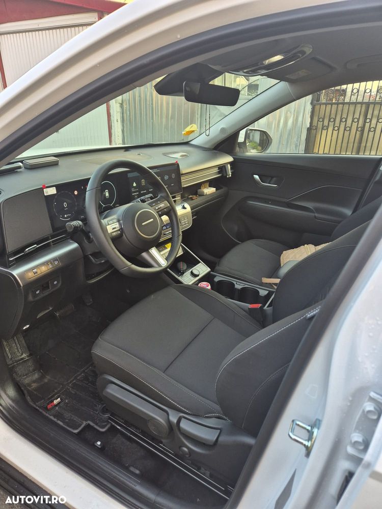 Hyundai KONA - 3