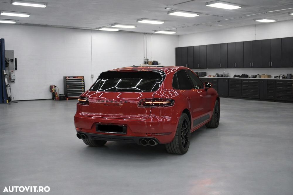 Porsche Macan - 2