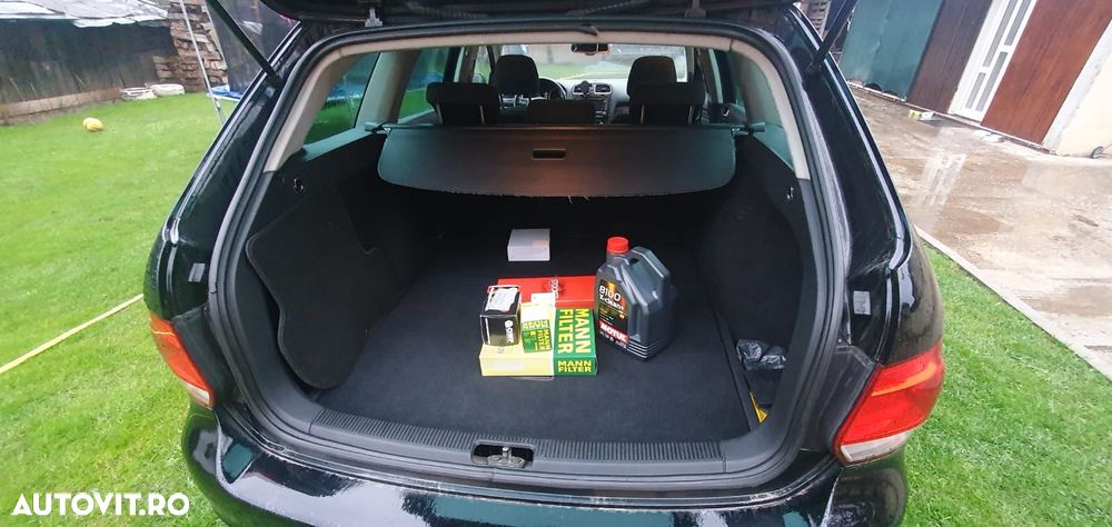 Volkswagen Golf 1.6 TDI DPF Highline - 7