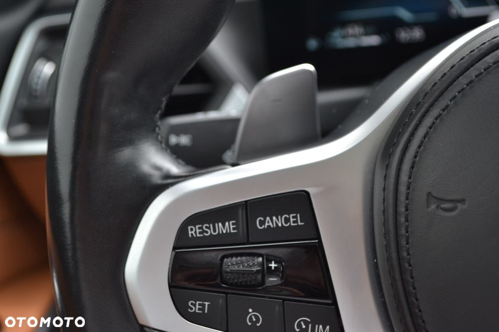 BMW Seria 3 320e M Sport sport - 25