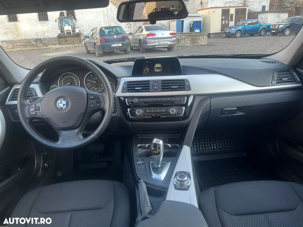 BMW Seria 3 318d Aut. - 7