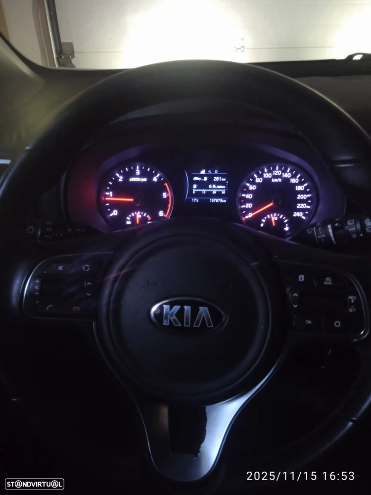 Kia Sportage 1.6 CRDI ISG SX - 23