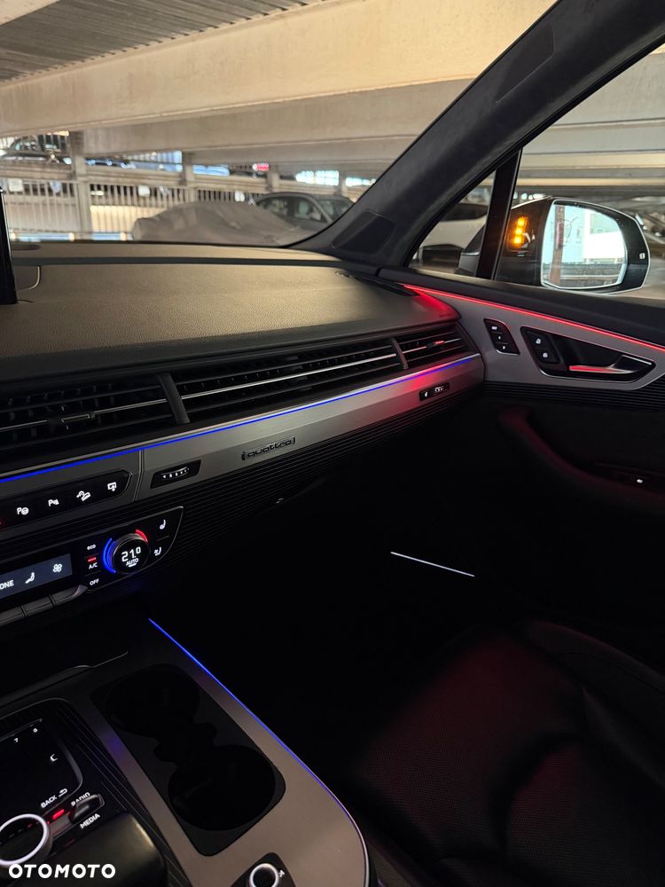 Audi Q7 - 16