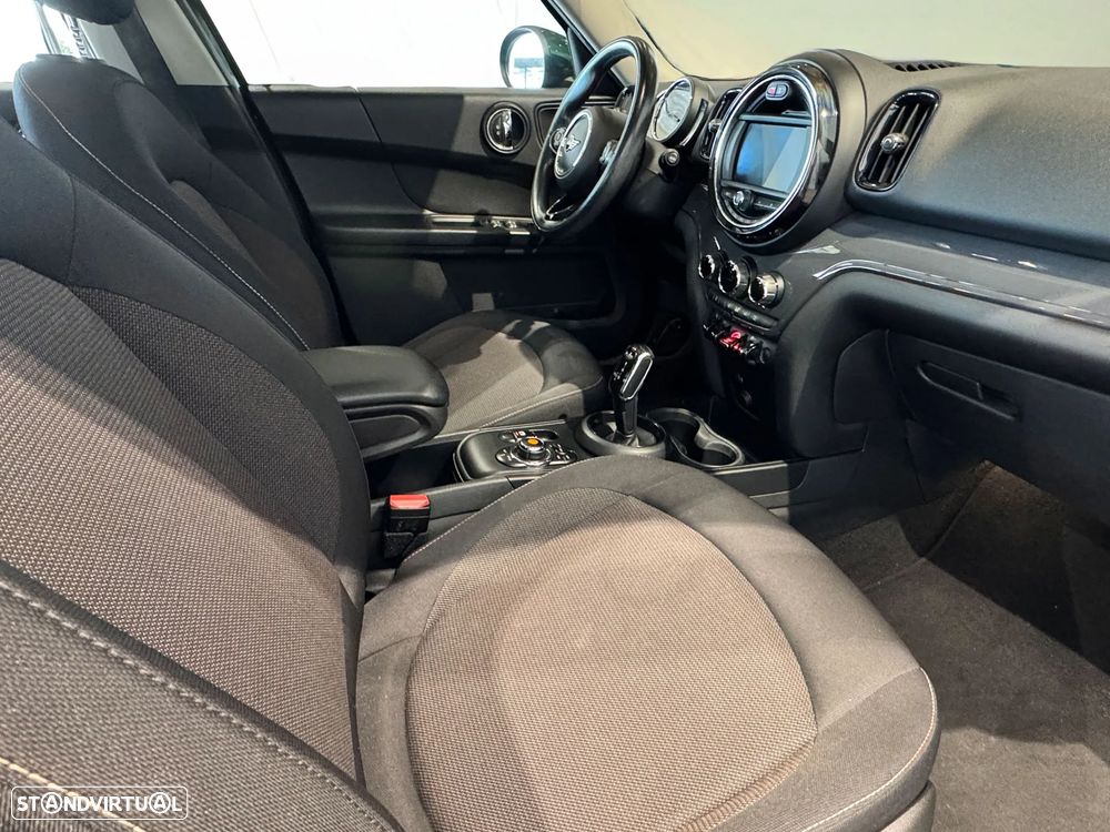 MINI Countryman Cooper D ALL4 Auto - 8