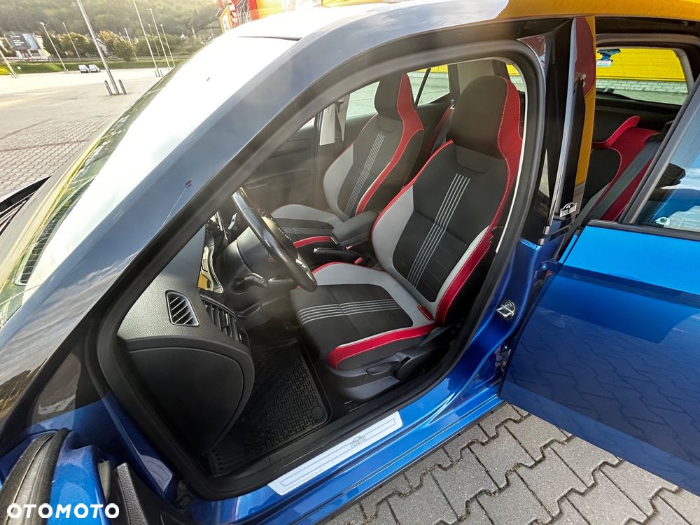 Skoda Fabia - 11