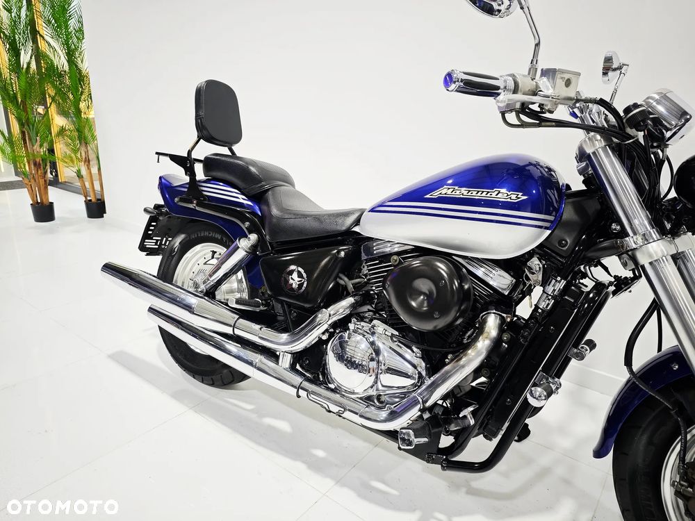 Suzuki Marauder - 11