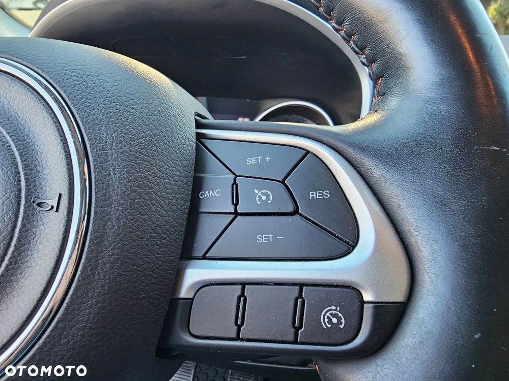 Jeep Compass 1.4 MultiAir Limited - 29