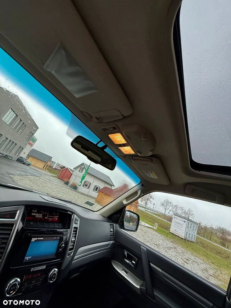 Mitsubishi Pajero 3.2 DID Instyle - 13