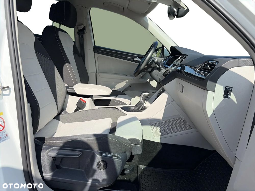 Volkswagen Tiguan 1.5 TSI EVO Elegance DSG - 30