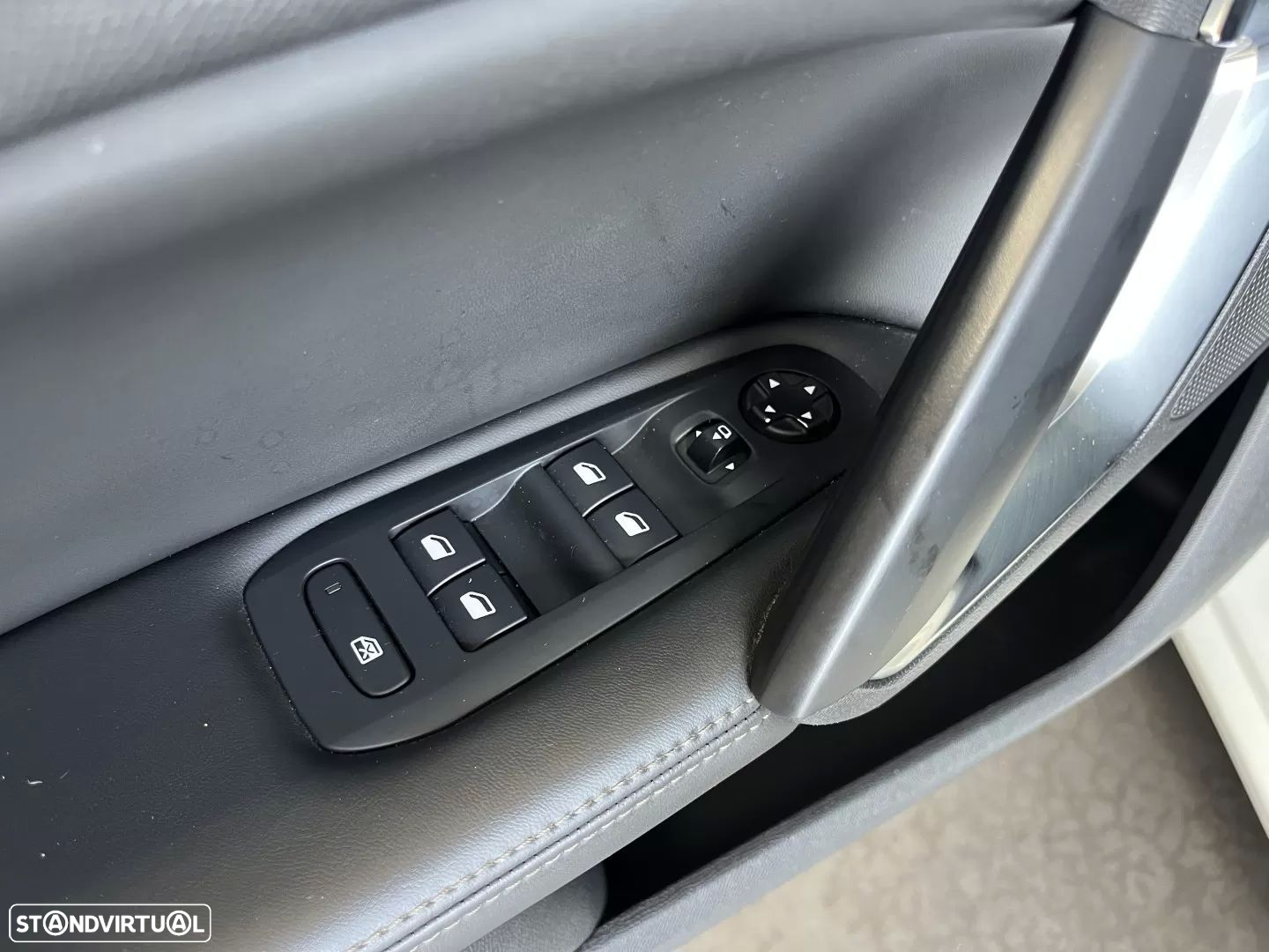Peugeot 308 SW PureTech 110 Stop & Start Allure - 24