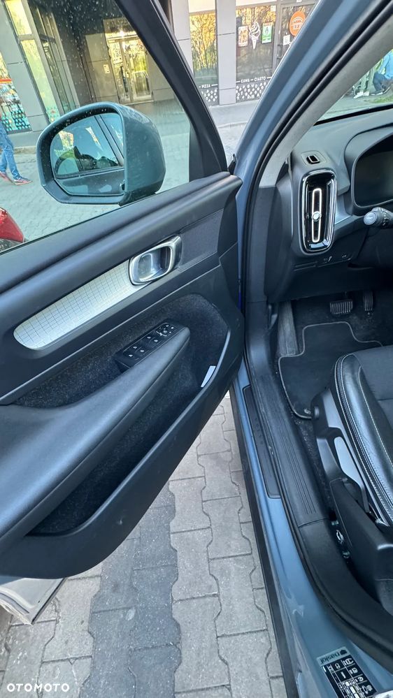 Volvo XC 40 - 18