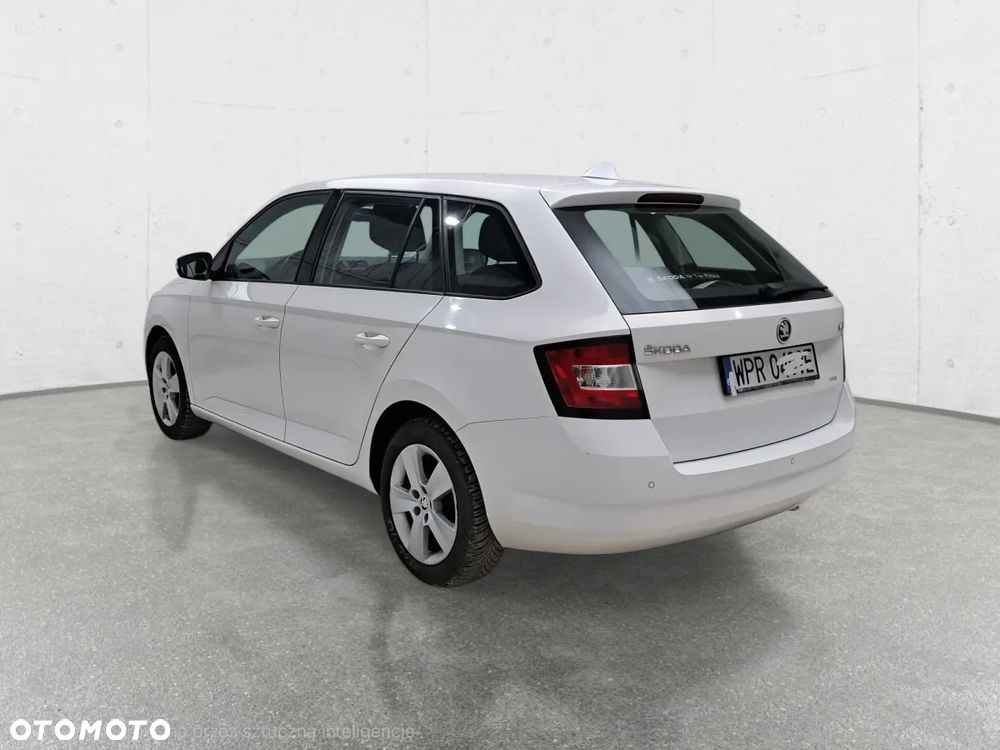 Skoda Fabia 1.0 TSI Ambition - 2