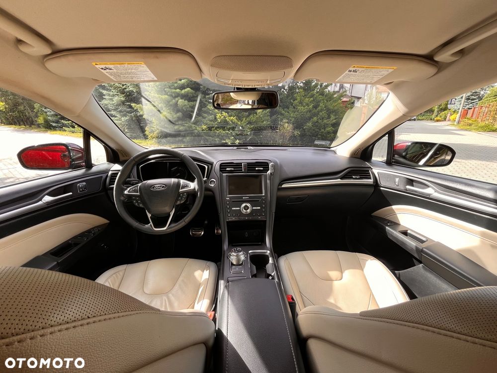 Ford Fusion - 11