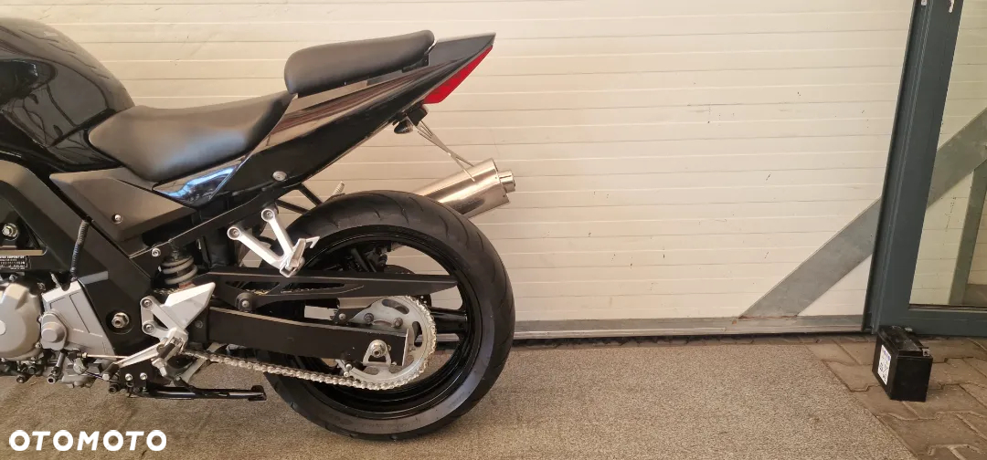 Suzuki SV - 8