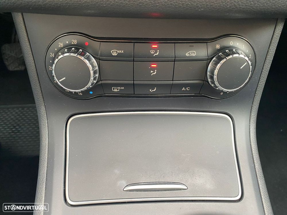 Mercedes-Benz B 180 d Style - 29