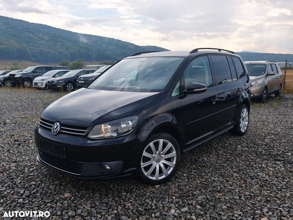 Volkswagen Touran 2.0 TDI DPF BlueMotion Technology DSG Comfortline - 3