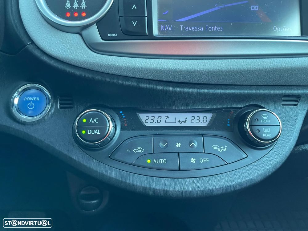 Toyota Yaris 1.5 HSD Active - 20