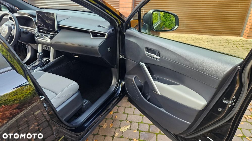 Toyota Corolla Cross 2.0 Hybrid Comfort AWD - 24