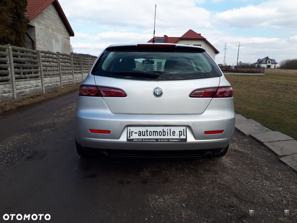 Alfa Romeo 159 - 2