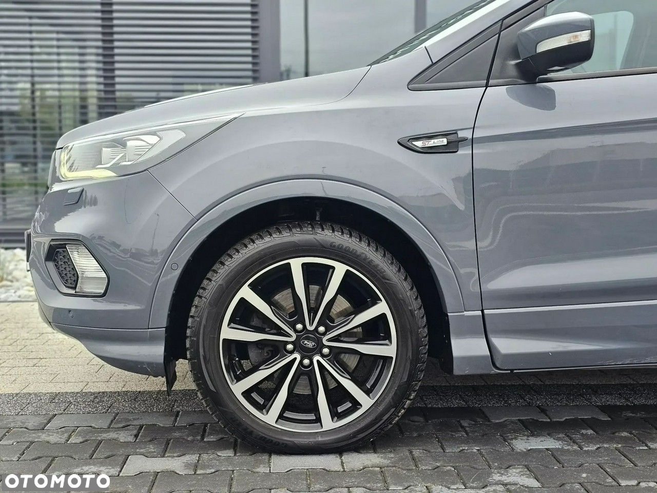 Ford Kuga 2.0 TDCi FWD ST-Line - 13