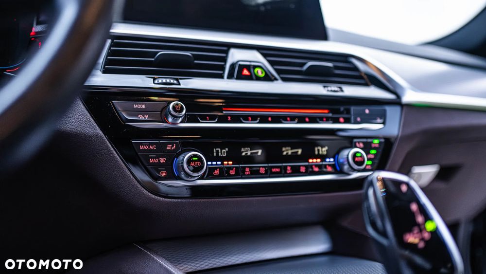 BMW Seria 5 540i xDrive M Sport sport - 15