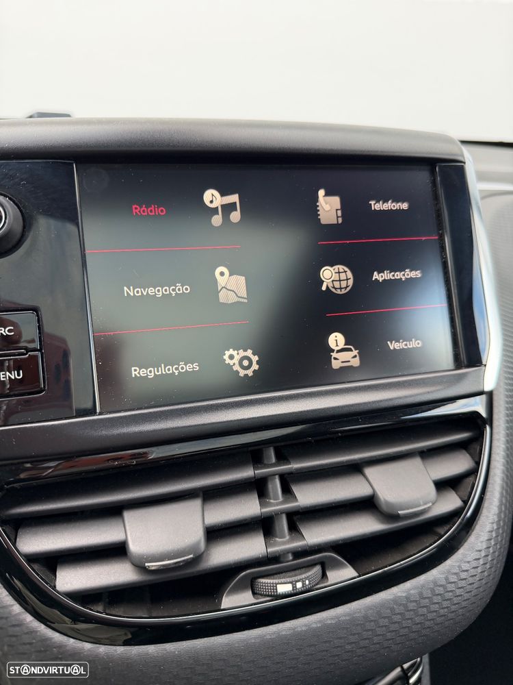 Peugeot 2008 1.2 PureTech GT Line EAT6 - 9