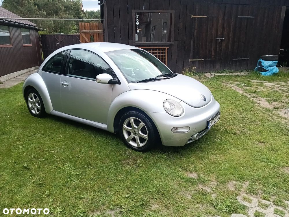 Volkswagen New Beetle - 12