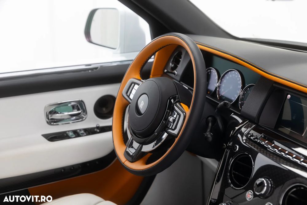 Rolls-Royce Cullinan - 23