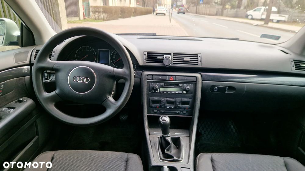 Audi A4 Limousine - 18