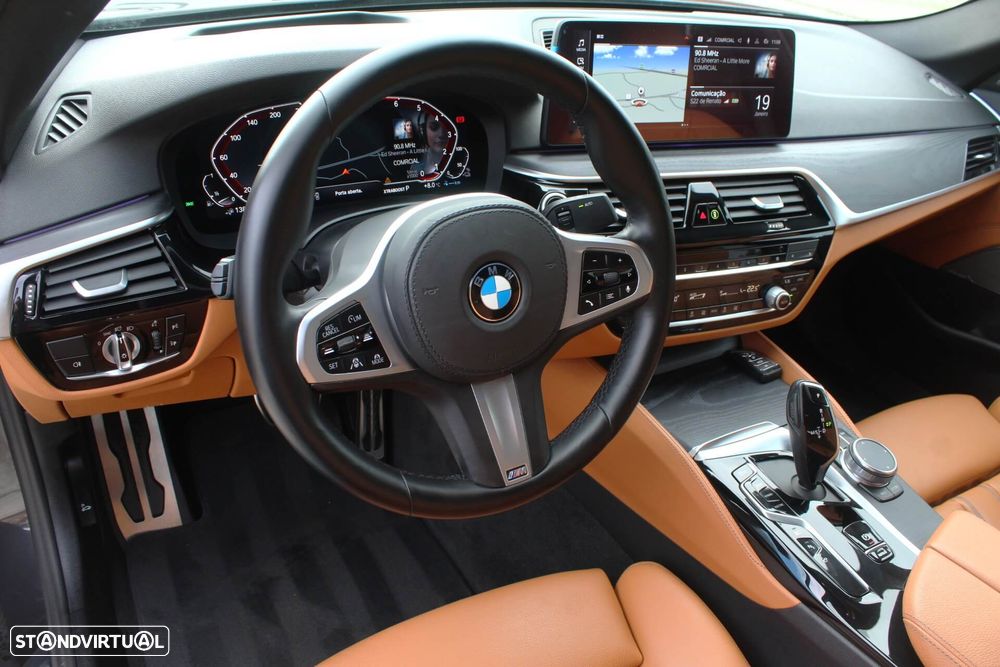 BMW 530 e Pack M - 12