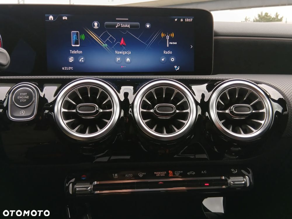 Mercedes-Benz Klasa A 200 AMG Line 7G-DCT - 9