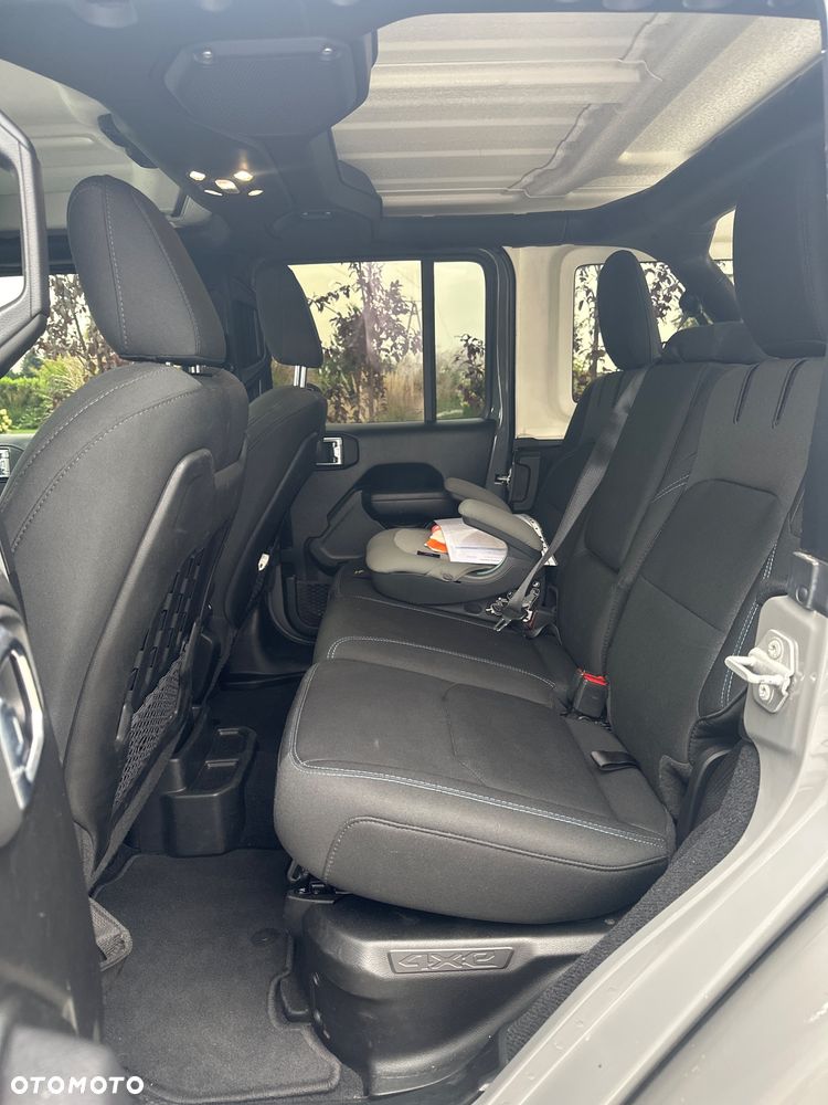 Jeep Wrangler 2.0 4xe Plug-In Hybrid Hardtop Rubicon - 13