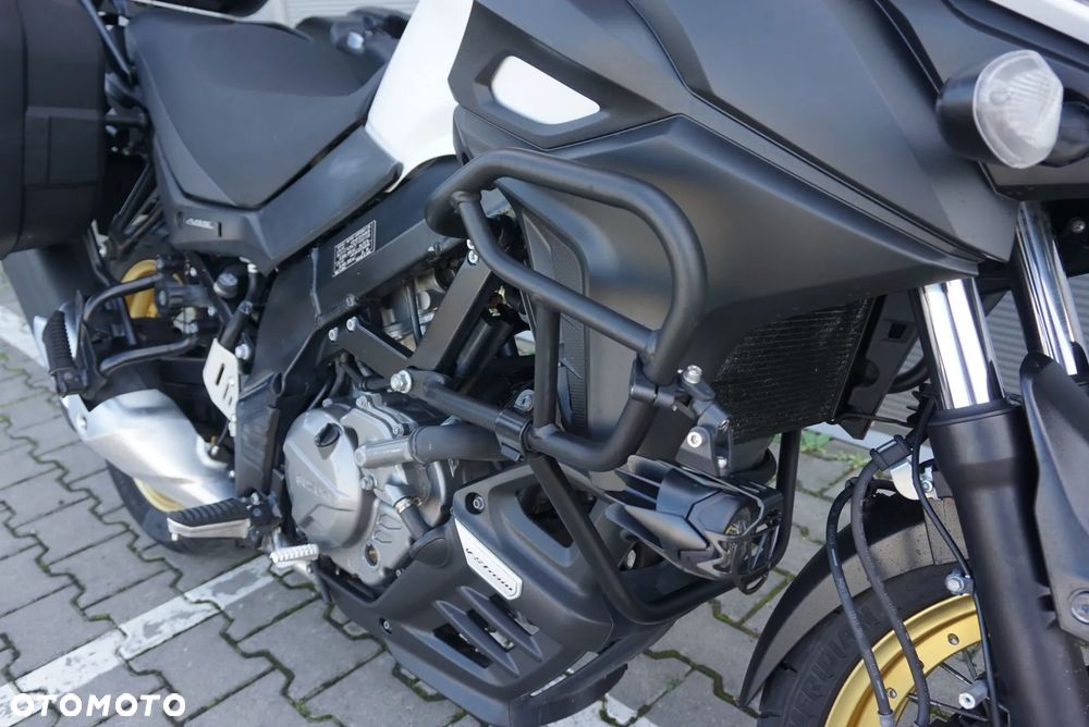 Suzuki V-STROM - 17