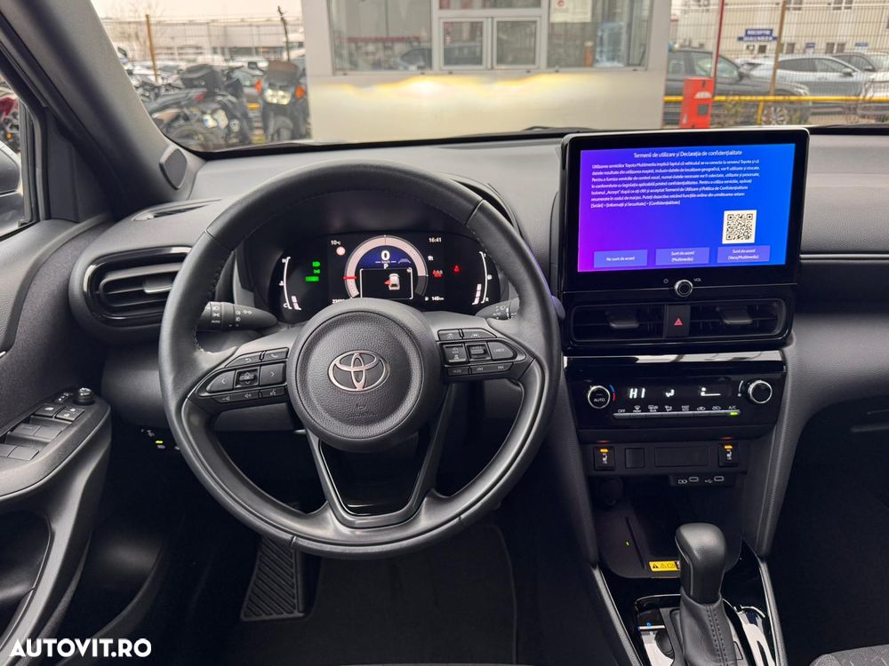 Toyota Yaris 1.5 VVT-i HSD Dynamic Plus - 12