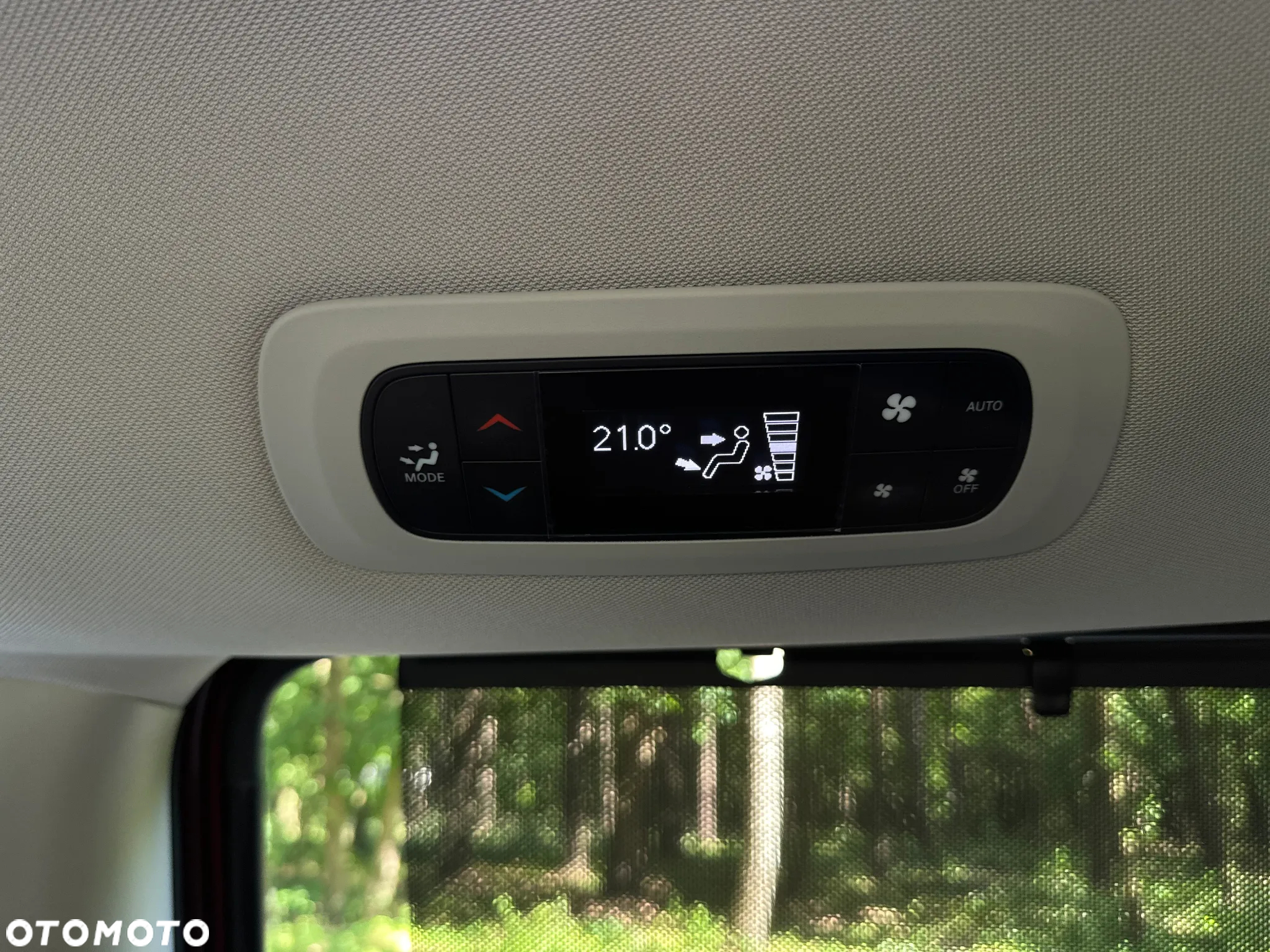 Chrysler Pacifica - 21