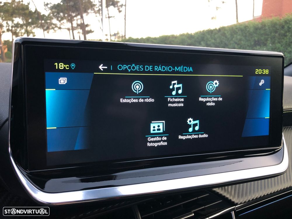 Peugeot e-2008 50 kWh GT - 14