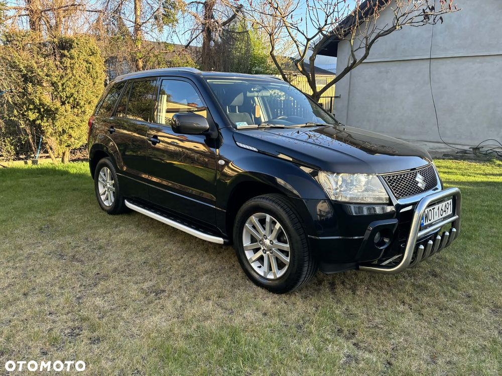 Suzuki Grand Vitara 2.0 Comfort Limited - 30