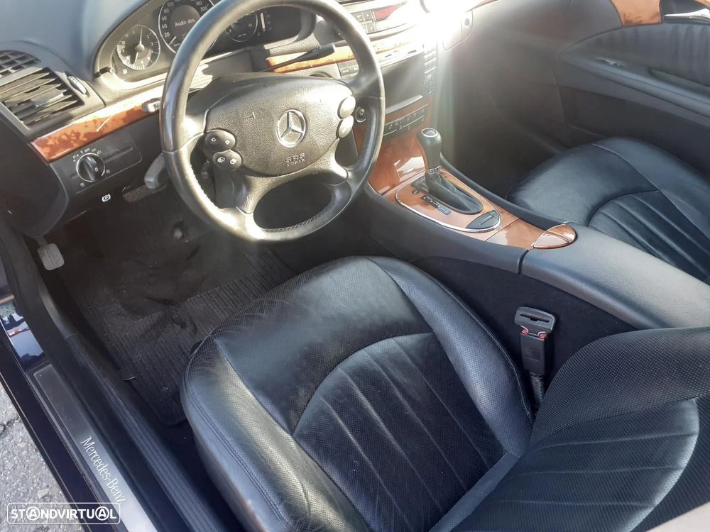 Mercedes-Benz 220 - 17
