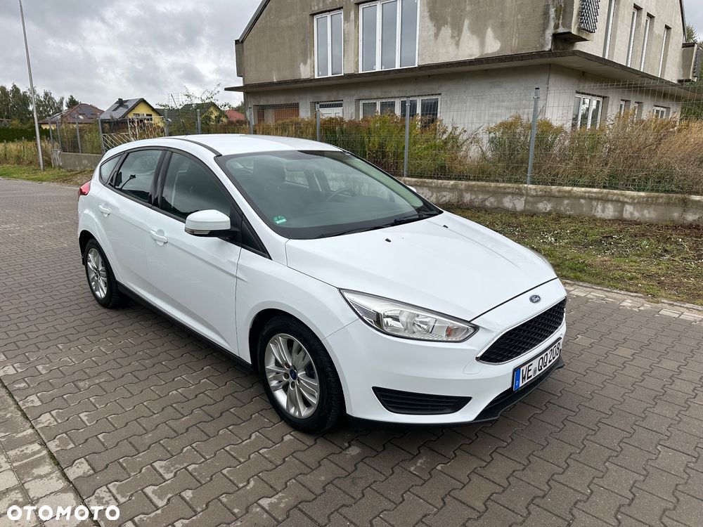 Ford Focus ver-1-0-ecoboost-start--stopp--system-cool-connect - 2