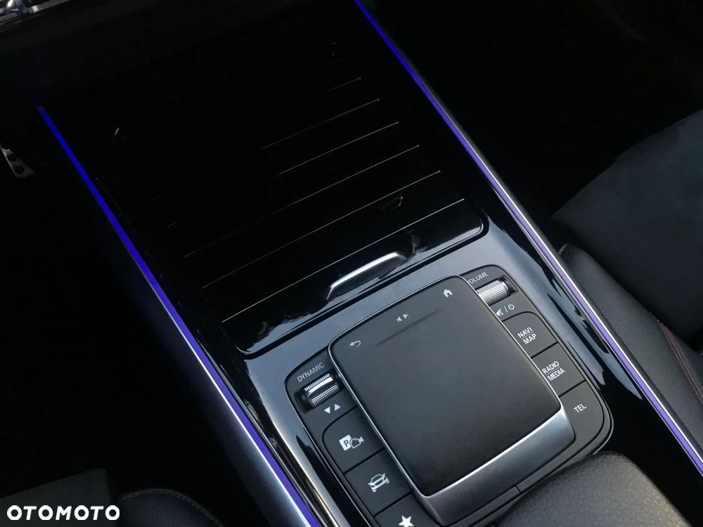 Mercedes-Benz Klasa B 250 e AMG Line 8G-DCT - 34