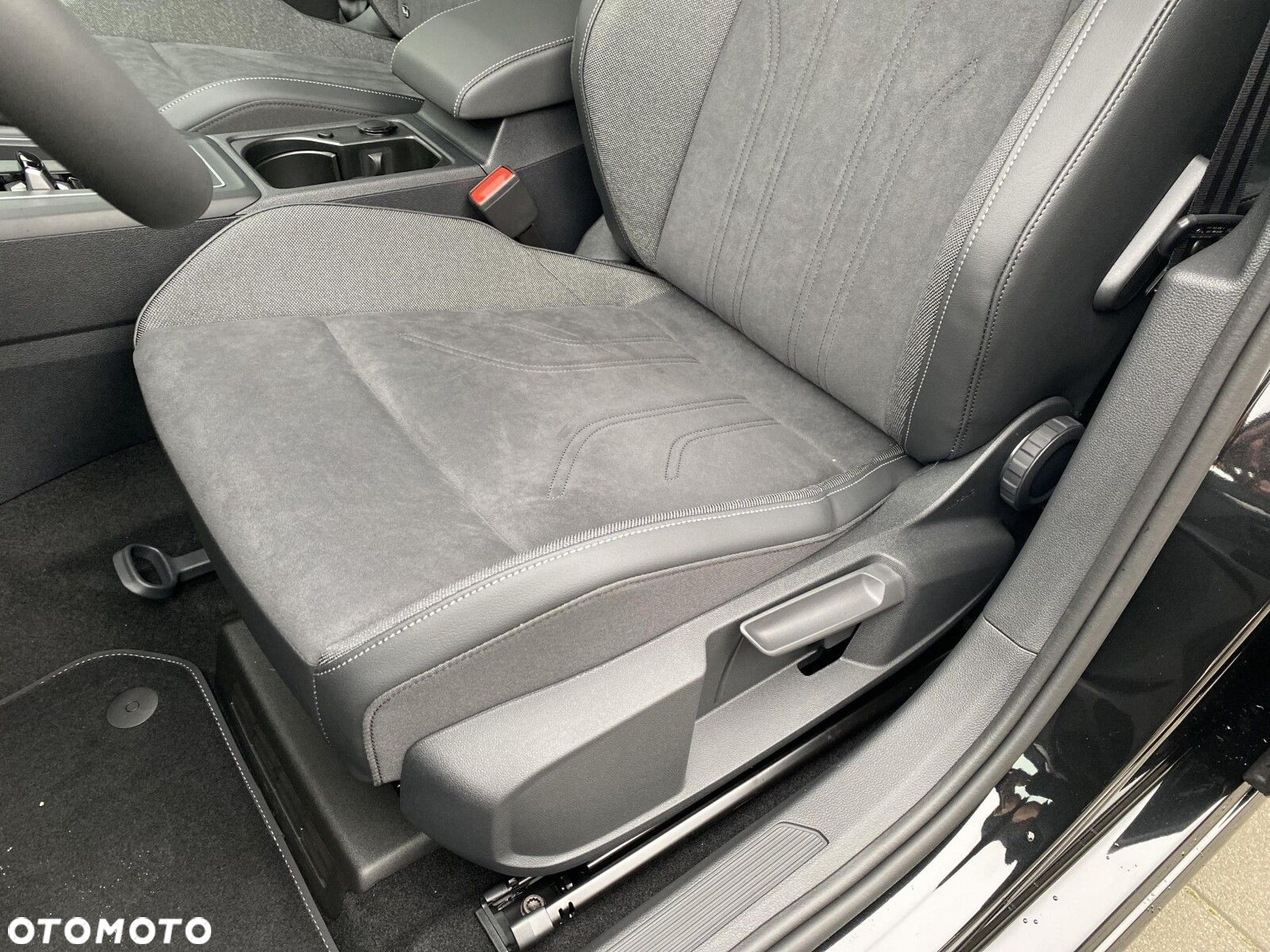 Volkswagen Golf - 12