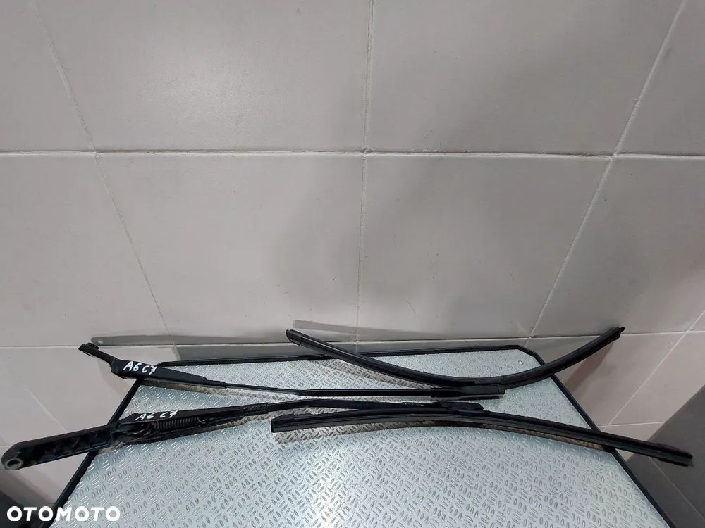 RAMIONA WYCIERACZEK AUDI A6 C7 KOMPLET DWIE SZTUKI + PIÓRA R2011 NR 4G195547B, 4G1955408B - 1