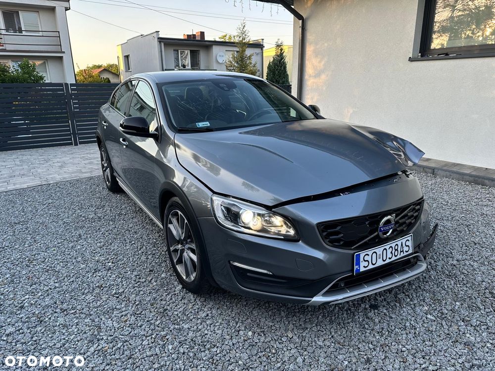 Volvo S60 D4 AWD Drive-E Dynamic Edition (Momentum)