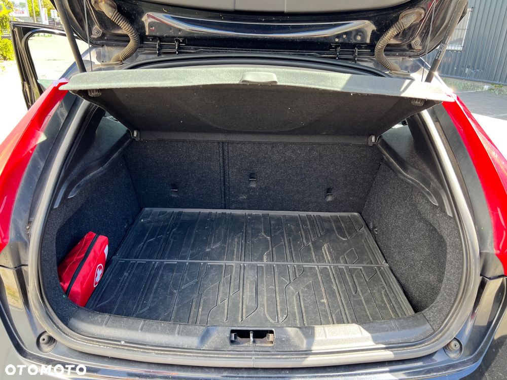 Volvo V40 Cross Country T4 Summum - 14