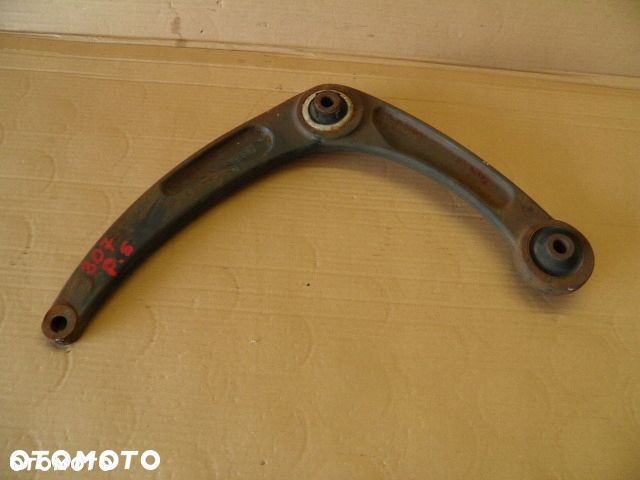 WAHACZ PRAWY PEUGEOT 307 2004r - 1