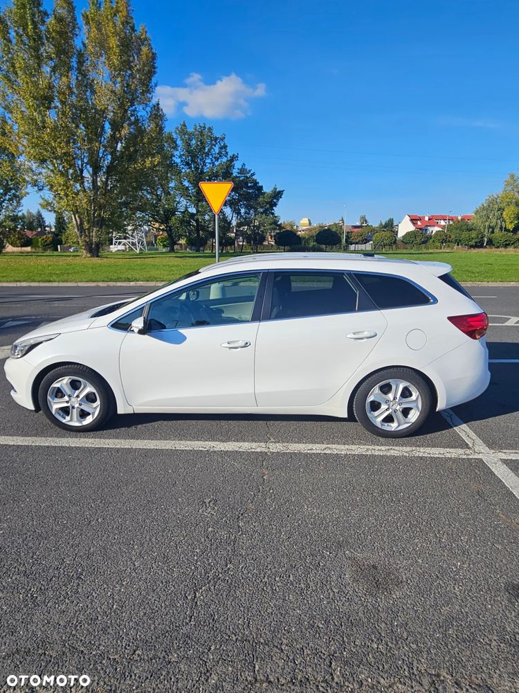 Kia Ceed Cee'd 1.6 GDI L Business Line - 1