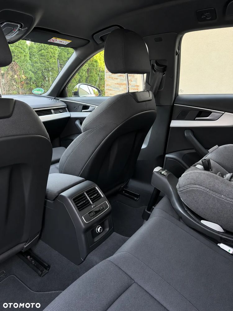 Audi A4 Avant - 11