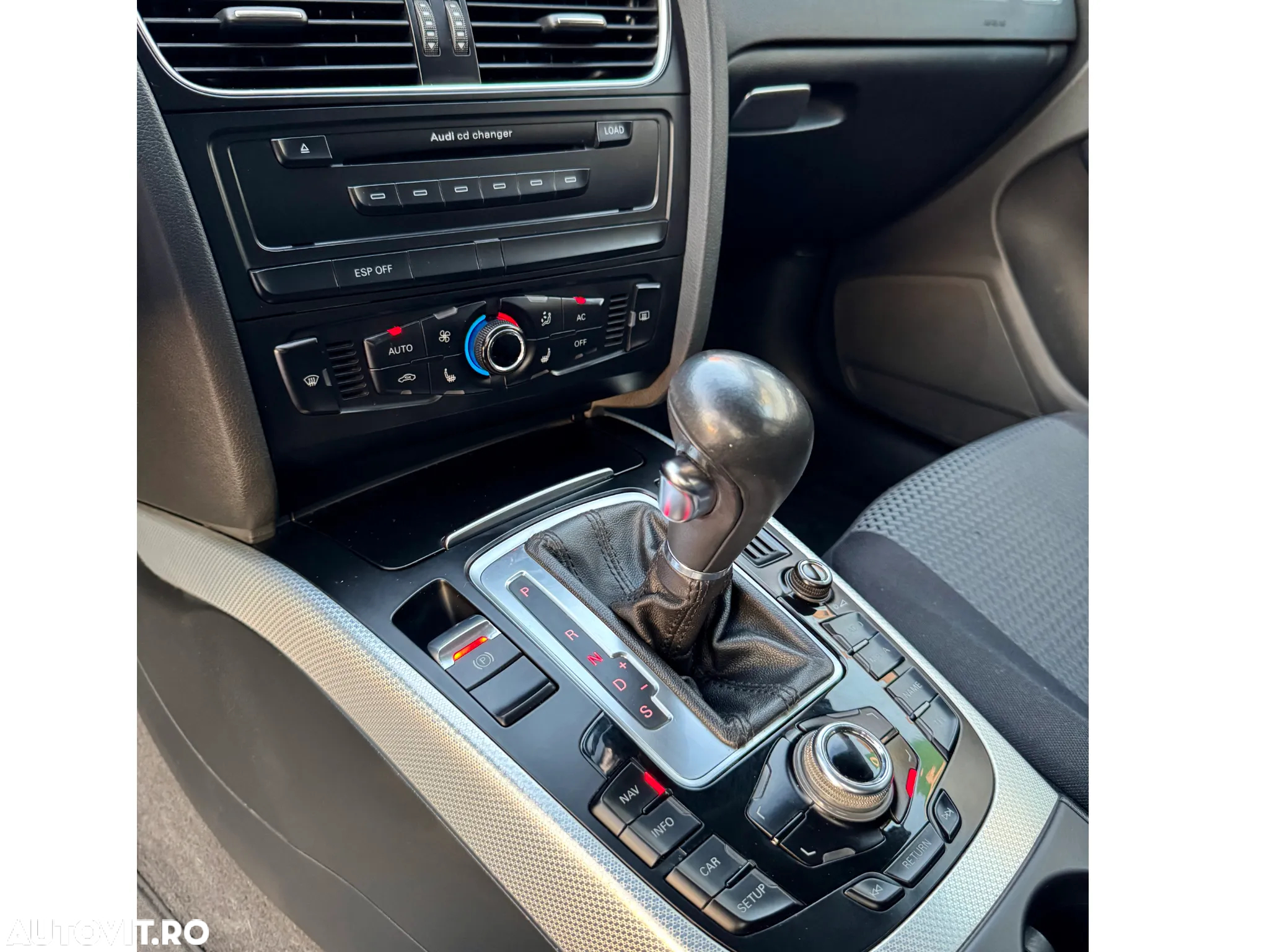 Audi A4 2.0 TDI Multitronic Avant - 27