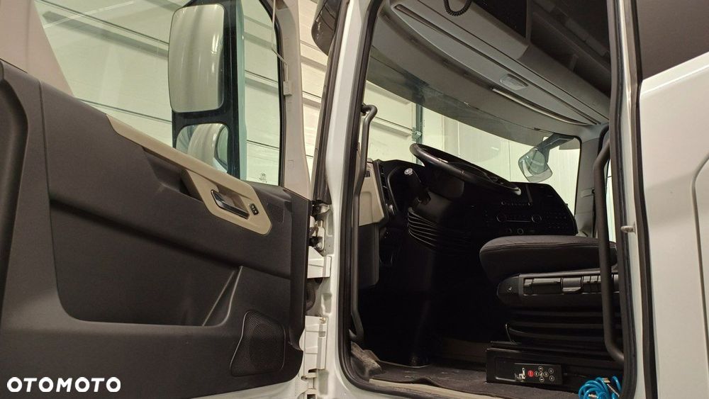 Ford F-MAX - 7